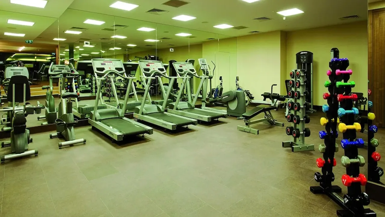 الفندق كراون بلازا حربيه - إسطبول